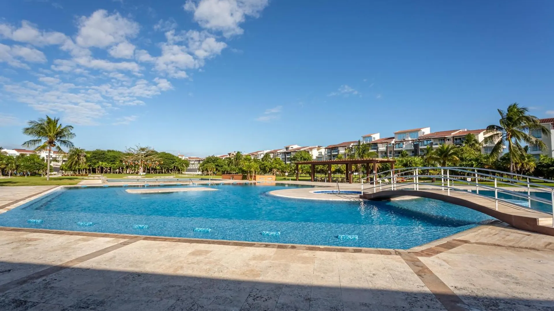 New !! Casa Miramar Ocean View 325 S Apts Плая-дель-Кармен